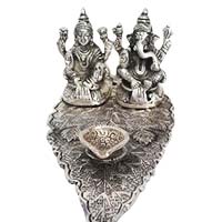 Gifts to Hyderabad