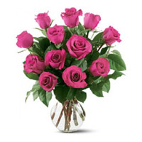 Cheapest New Year Flowers to Vizag including Pink Roses in Vase 12 Flowers