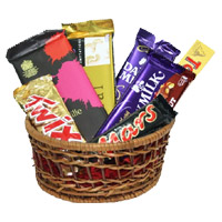 Collection on Friendship Day Gifts Available with Hamper Delight Chocolate online Hyderabad