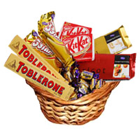 Lovable Assorted Basket of Christmas Chocolate Delivery in Hyderabad