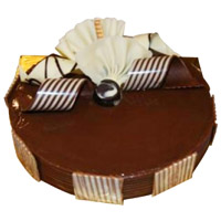 Online Delivery of 3 Kg Chocolate Truffle Friendship Day Cake to Hyderabad From 5 Star Hotel