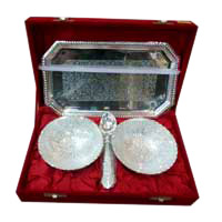 Online Gift to Hyderabad to send Silver Plated Set(1 Tray, 2 Bowls, 1 Spoon) in Brass on Christmas