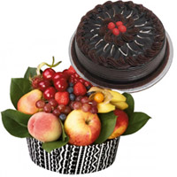 Buy Friendship Day Gifts Online, 1 Kg Fresh Fruits Basket with 500 Chocolate Cakse to Hyderabad