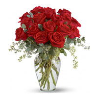 Diwali Flowers to Hyderabad to Send Red Roses in Vase 18 Flowers