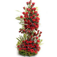 Online Diwali Flowers Delivery in Hyderabad consist of Red Roses Tall Arrangement 100 Flowers