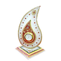 Christmas Gifts Delivery in Hyderabad like Trophy Clock in Marble