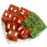 Online New Year Gifts in Hyderabad incorporated 500 gm Karachi Halwa