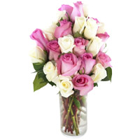 Diwali Flowers Online of White Pink Roses Vase 25 Flowers to Hyderabad